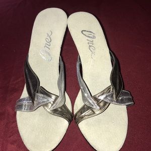 SIZE 7 /& 11 ONEX Hannah Bronze